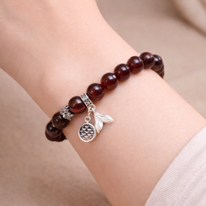 Alternative view of Vòng tay đá Garnet